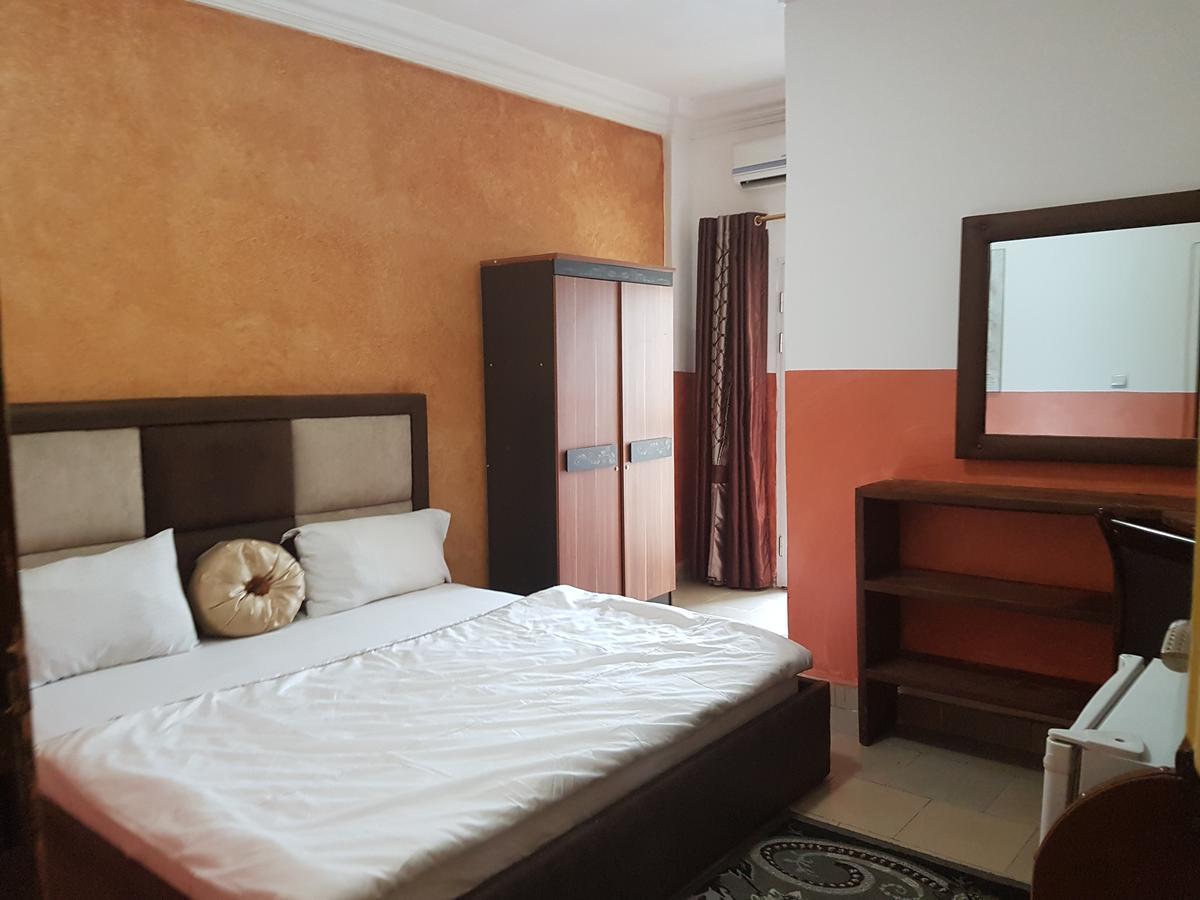 Novo Hotel Brazzaville Exterior photo